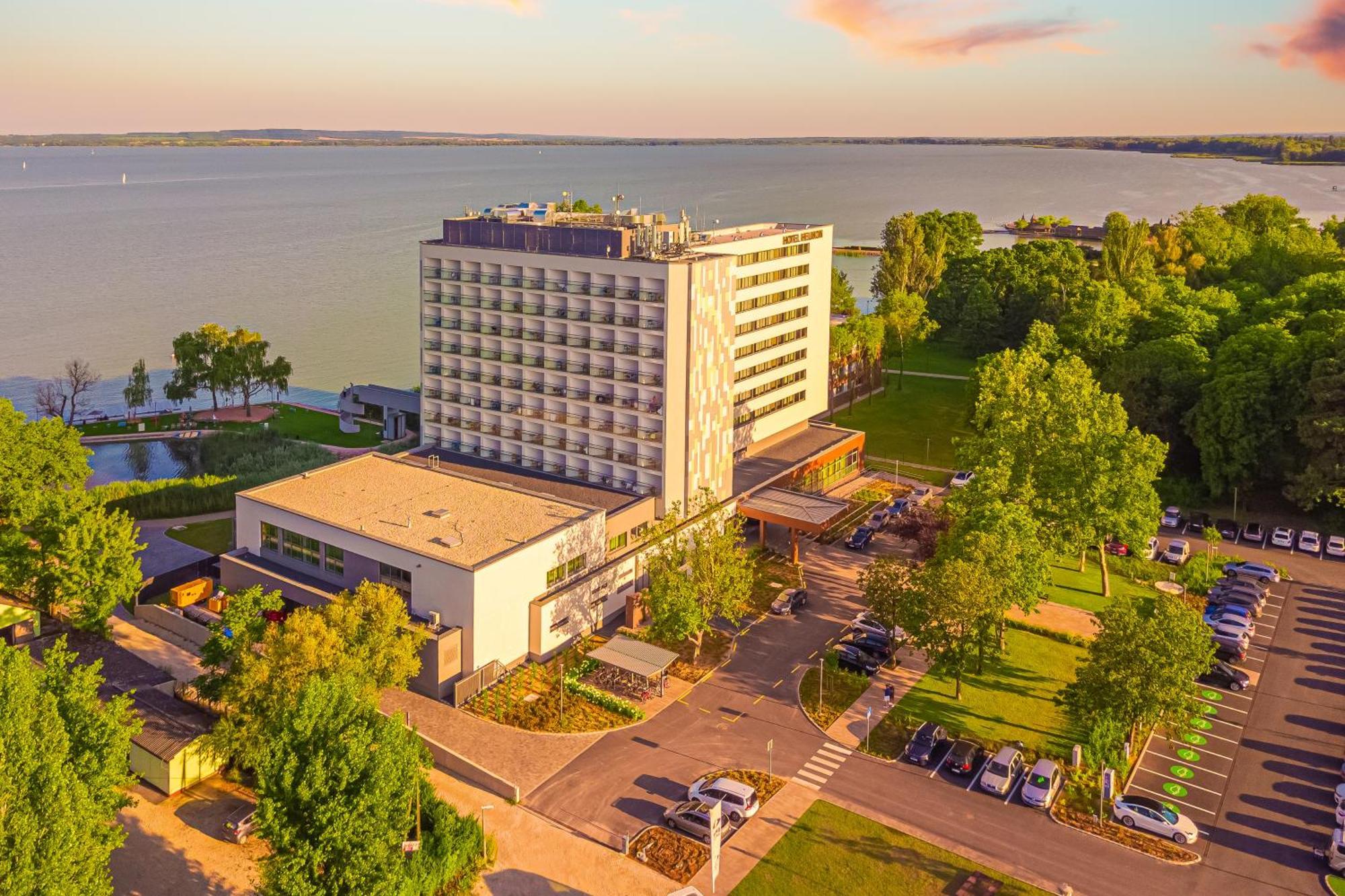 Hotel Helikon, Keszthely Exterior foto